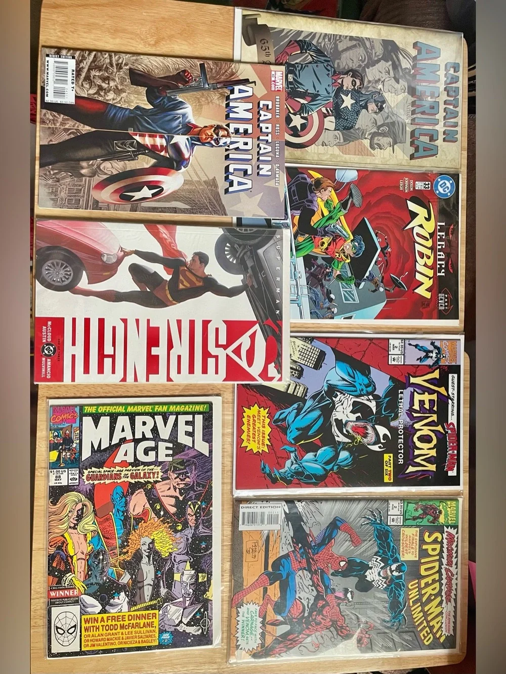 10 Marvel Comics Lot: Captain America, Spider-Man, Venom, Robin, Wonder Twins